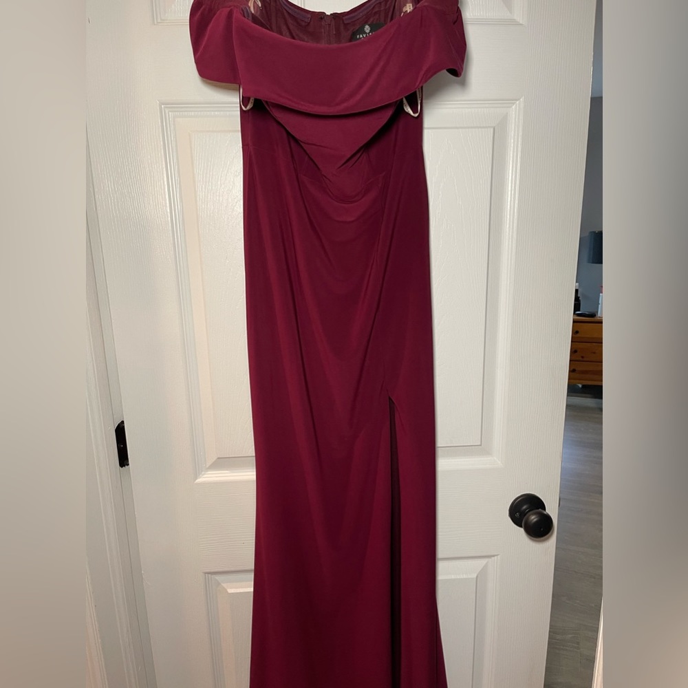 Faviana size 6 Prom Dress!